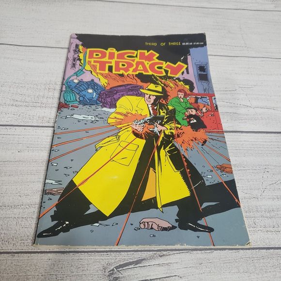 Dick Tracy Comic Book Third of Three 1990 Walt Disney Publications - Picture 1 of 9